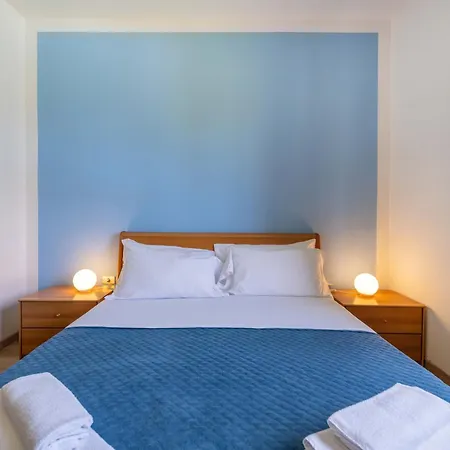 Darina - Immobiliare Azzurra アパート