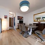 Darina - Immobiliare Azzurra * Lazise